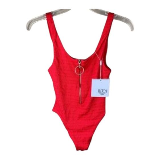 Fletch Ruby Red One Piece Crinkle Smocking Zipper Front Swimsuit Size Small - Picture 7 of 11